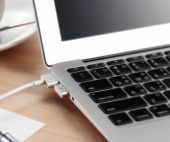 Apotop AP-U6 – miniaturowa pamięć USB 3.0 dla komputerów Apple