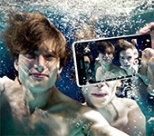 Sony wprowadza na rynek wodoodporną Xperię ZR